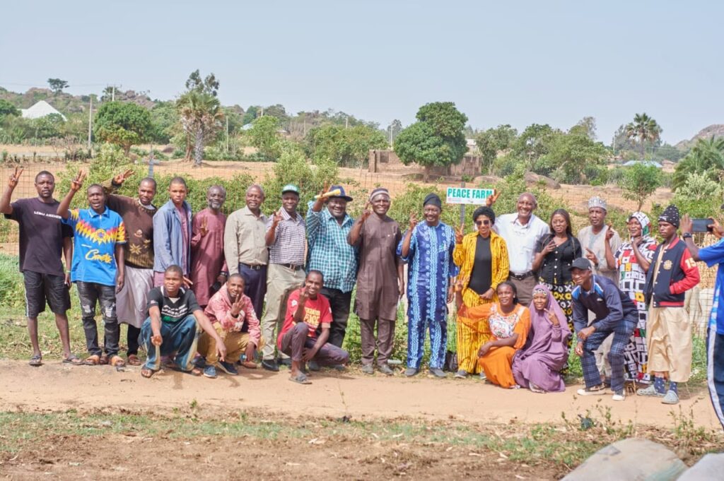 Plateau State Commissioner for Livestock Visits Kihang Buhit PEACE Farm to Promote Climate-Smart Agriculture and Peacebuilding tc1